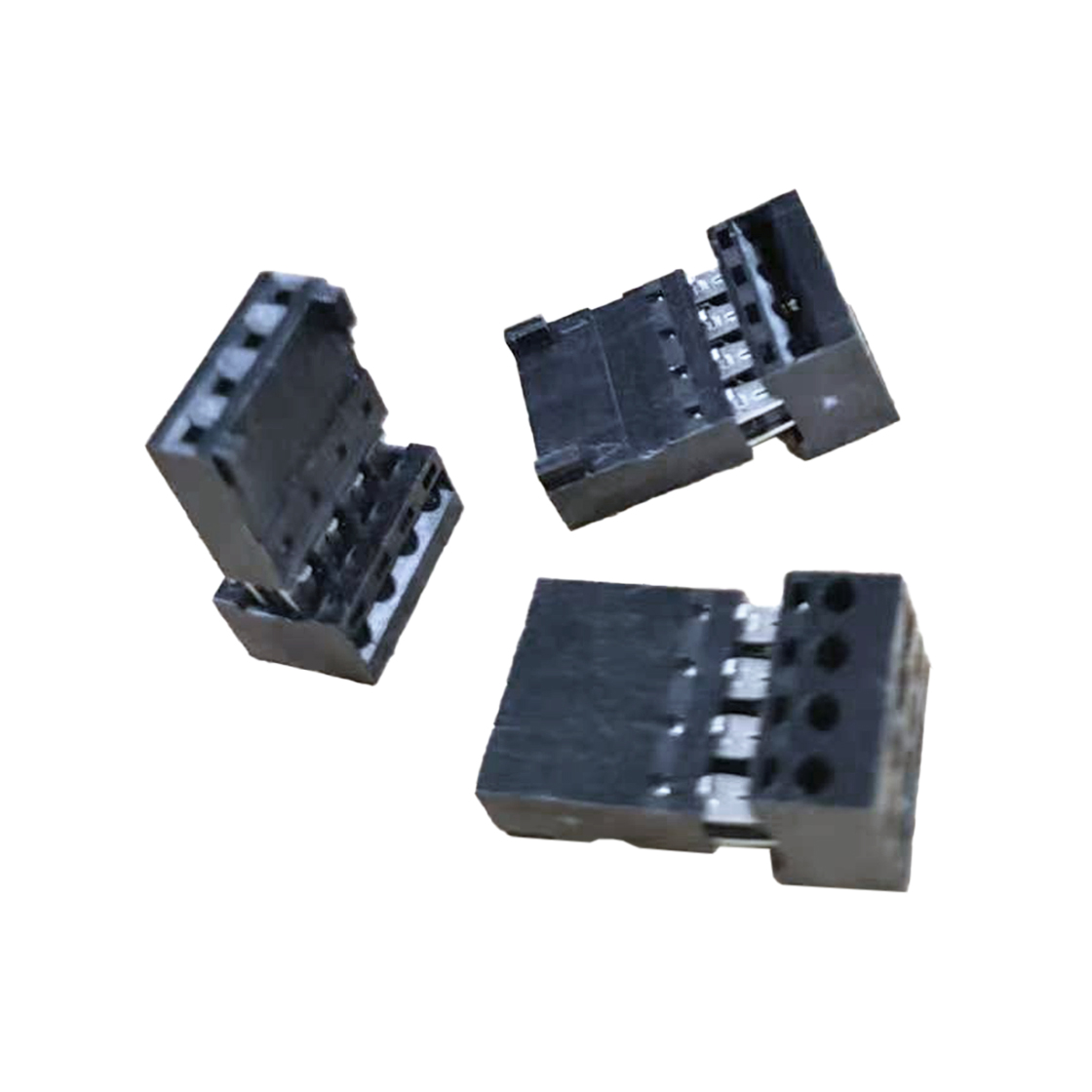 Pitch 2.54mm 180° 单排 DIP 单排双刺破 IDC 两件套 1X04P 黑色 PBT，94V-0 镀半金G/F