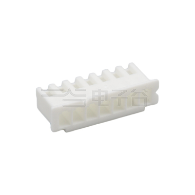 Pitch 2.50mm 180°MALE HOUSING 7Pin 本色 PA66, UL94V-0