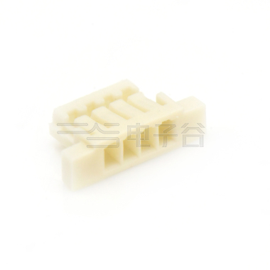 Pitch 0.80mm 单排有耳 Housing 4Pin 本色