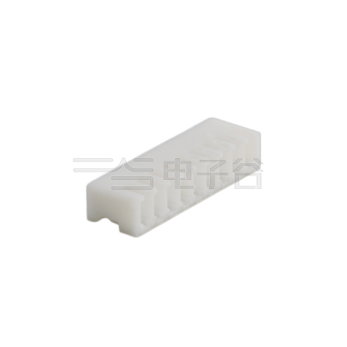 Pitch1.5mm 立插式Housing 9Pin 白色