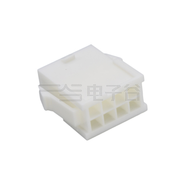 Pitch 4.2mm Female 双排 Housing 有耳 2X4Pin 本色
